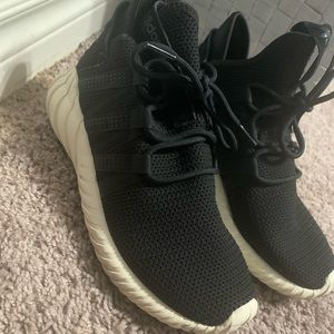 Adidas tubular dawn
